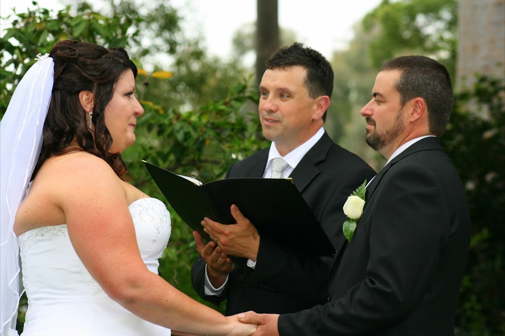 SG Weddings - Simon Goss | Borella Rd, East Albury NSW 2640, Australia | Phone: 0422 357 900