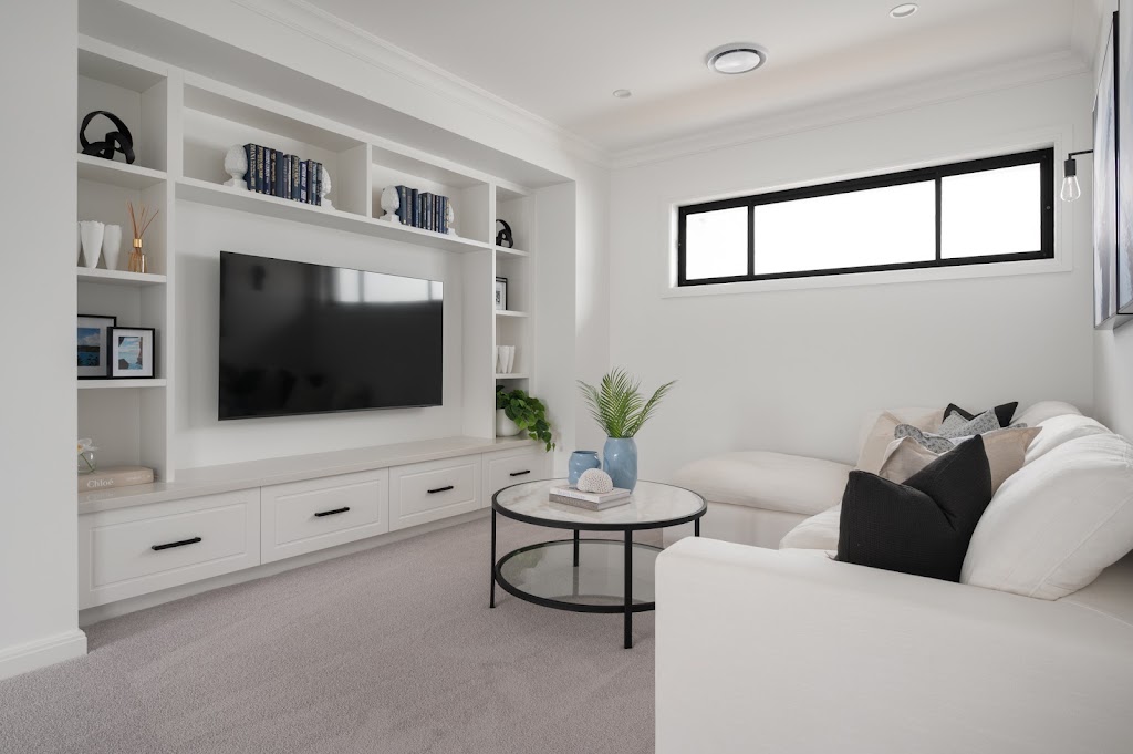 Wisdom Homes - Menangle Park Display Centre | 10 Subzero Cr, Menangle Park NSW 2563, Australia | Phone: (02) 4606 2419