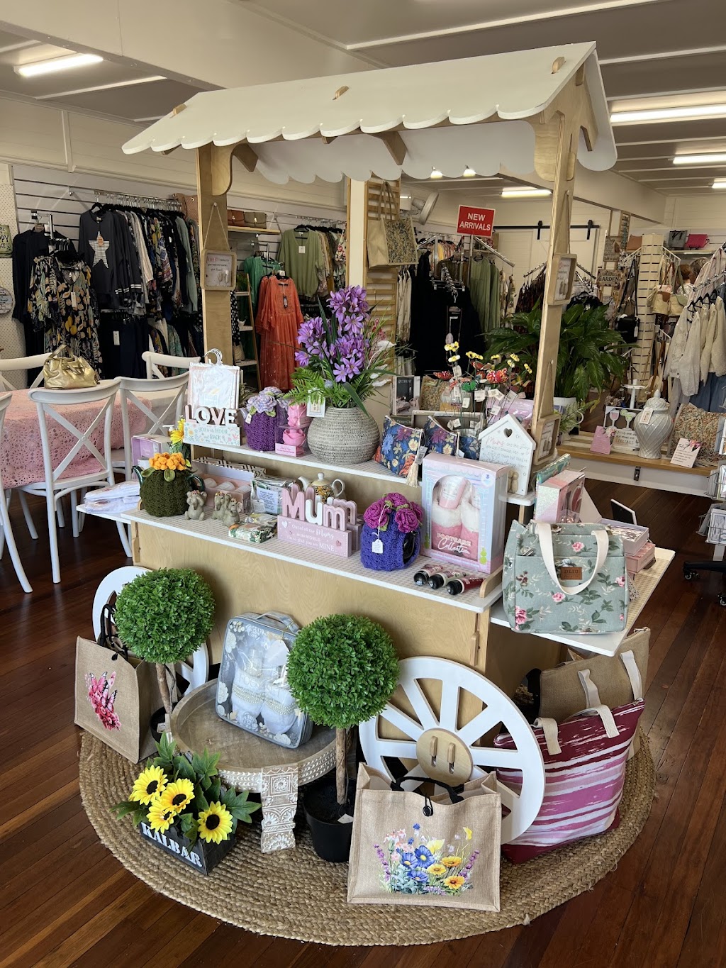 Nanny Lous Lane | 89 George St, Kalbar QLD 4309, Australia | Phone: 0418 754 980