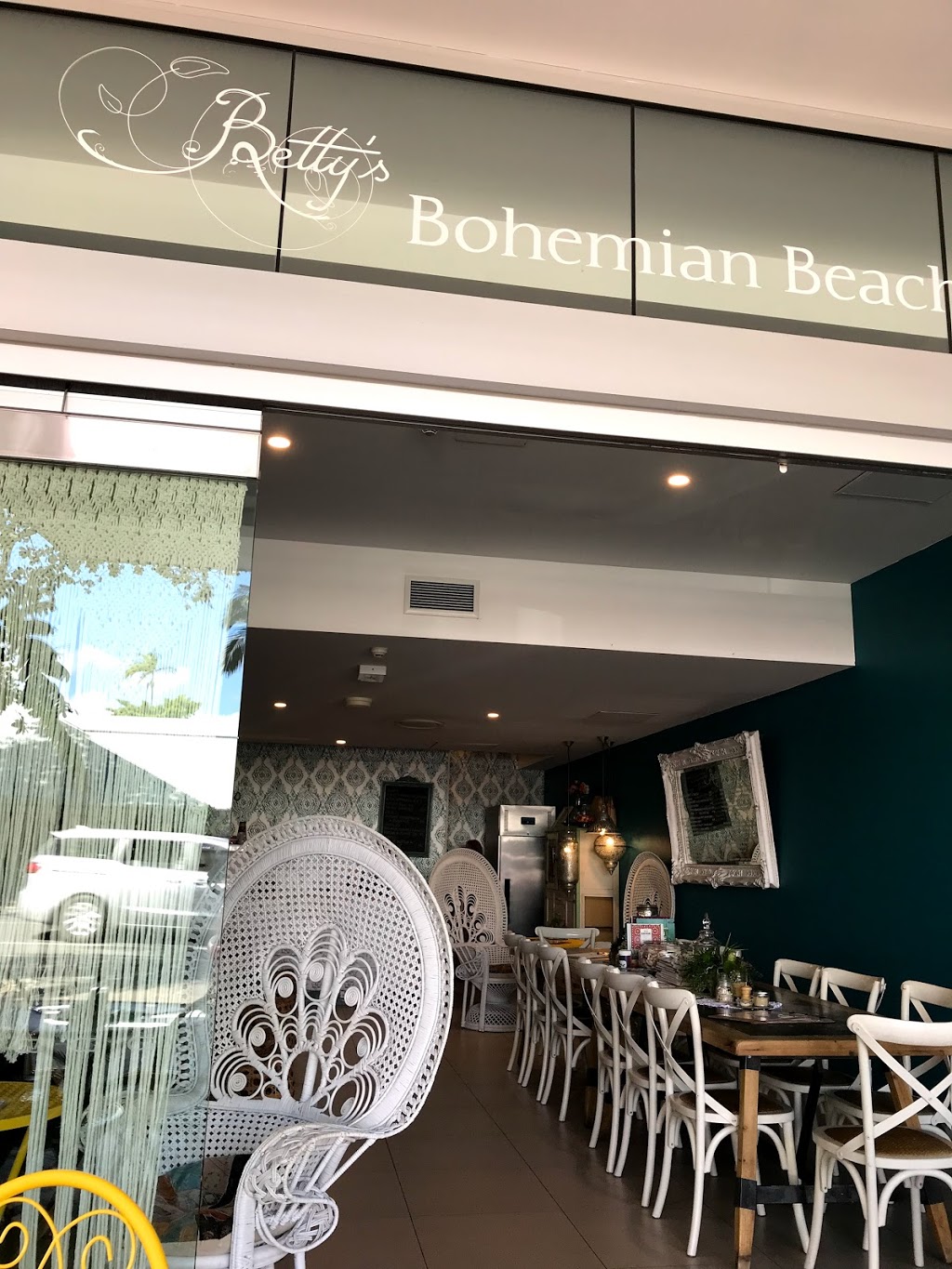 Bettys Bohemian Beach Cafe | cafe | 2/56-64 Macrossan St, Port Douglas QLD 4877, Australia