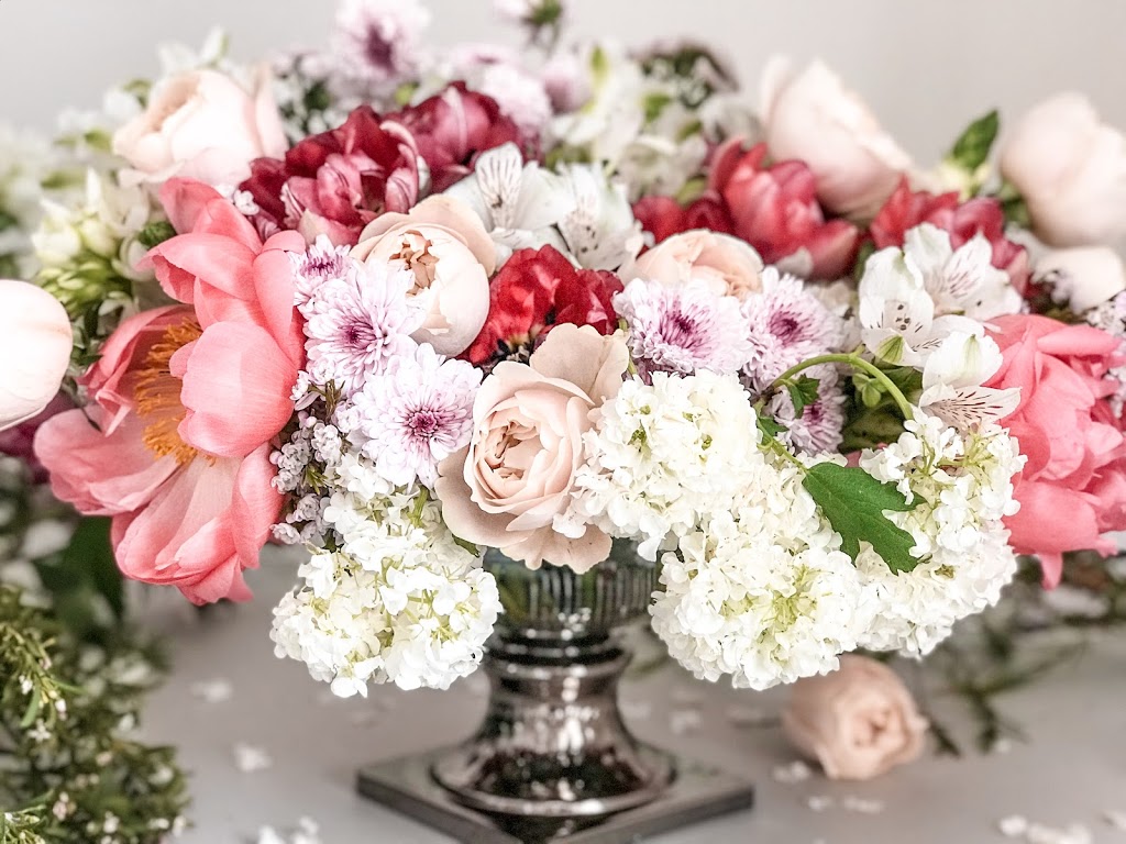 RoseMary Florist | 13 Baron Ct, Kings Park VIC 3021, Australia | Phone: 0432 559 515