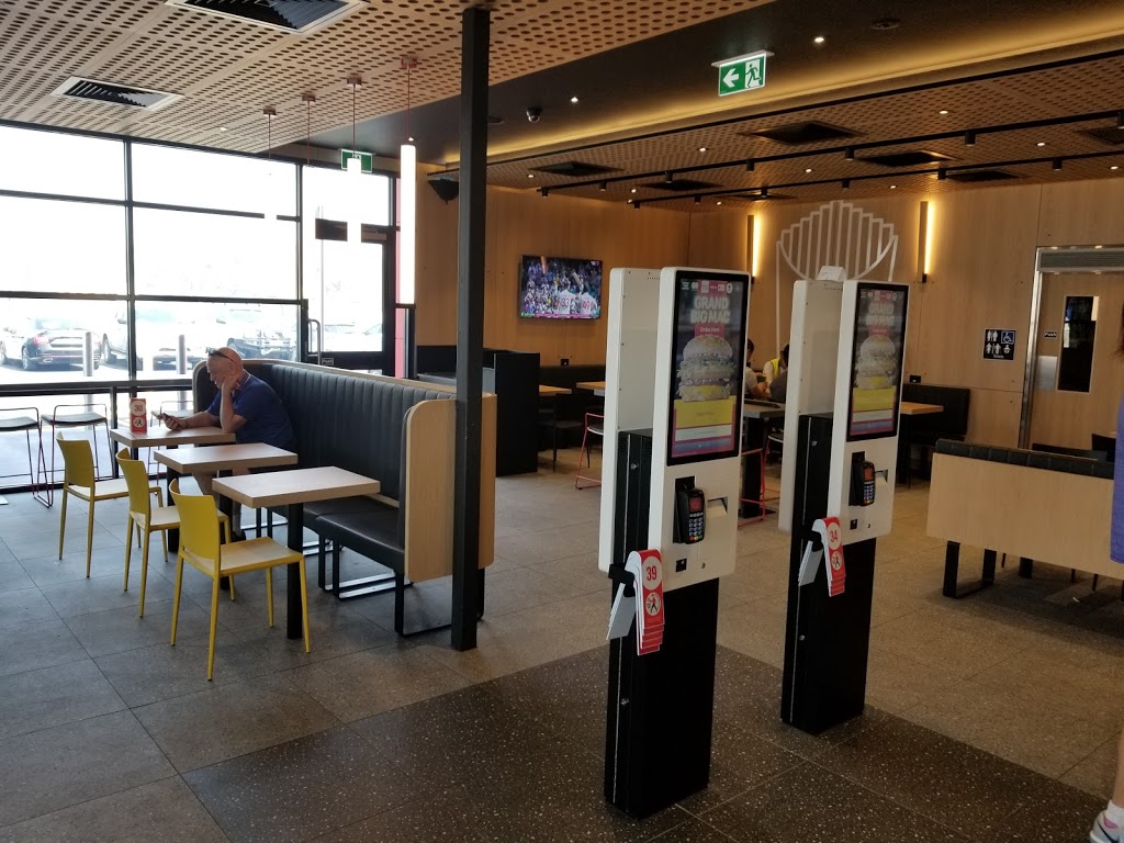 McDonalds Maltby Bypass | meal takeaway | 1 Maltby Bypass, Werribee VIC 3030, Australia | 0397429600 OR +61 3 9742 9600