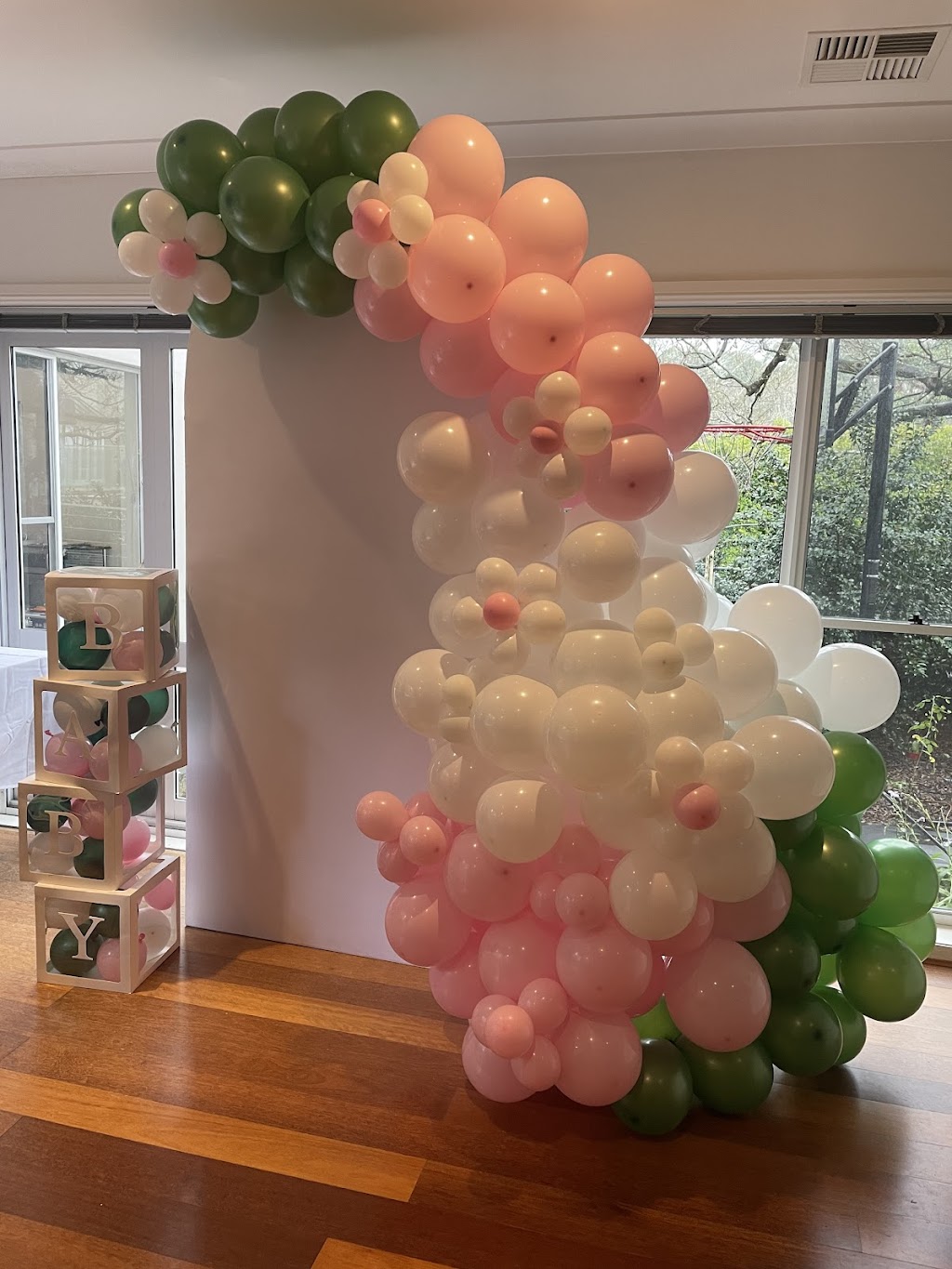 Leylisflowers | 182 Fox Valley Rd, Wahroonga NSW 2076, Australia | Phone: 0403 575 703