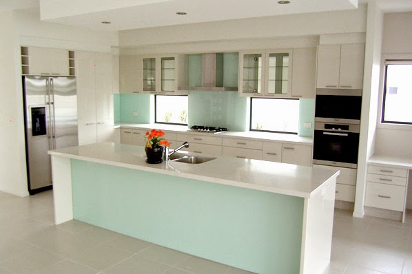 Signature Joinery | 1/17 Alex Fisher Dr, Andrews QLD 4220, Australia | Phone: (07) 5522 0686