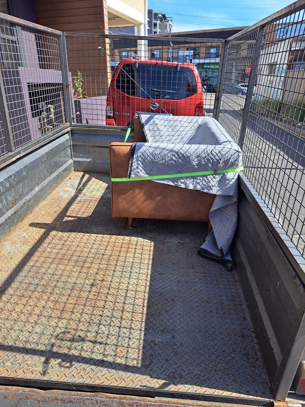 K & M Relocations & Cleaning | 104 Trobriand Cres, Glenfield NSW 2167, Australia | Phone: 0411 314 740