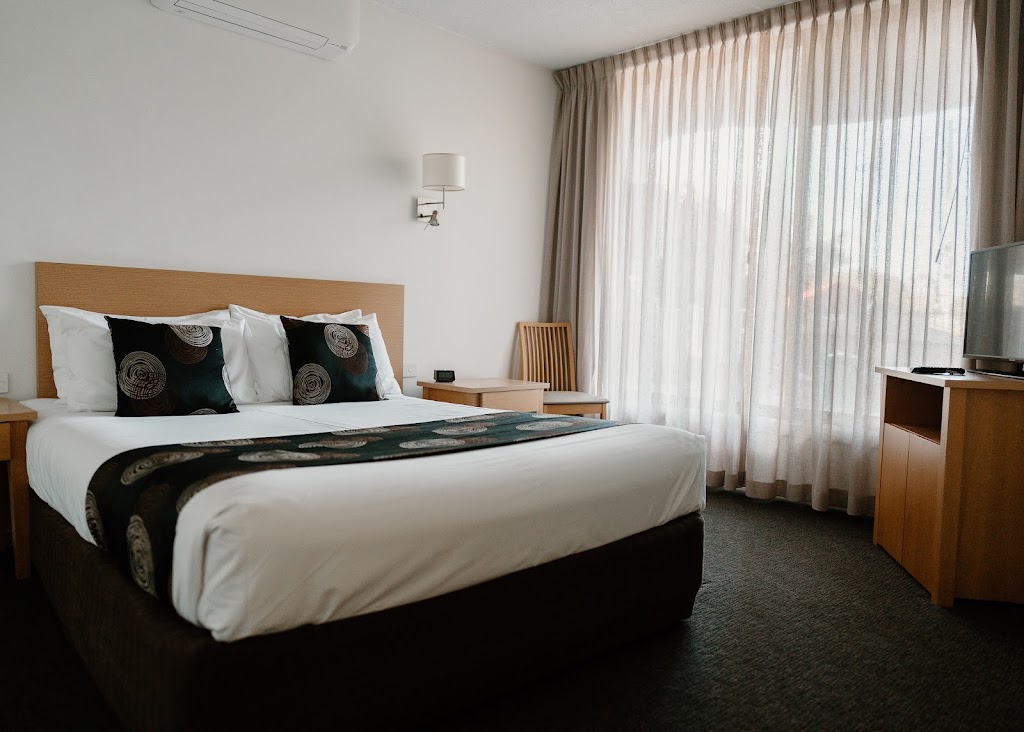 Lake Mulwala Boatel | 230 Melbourne St, Mulwala NSW 2647, Australia | Phone: (03) 5744 9444