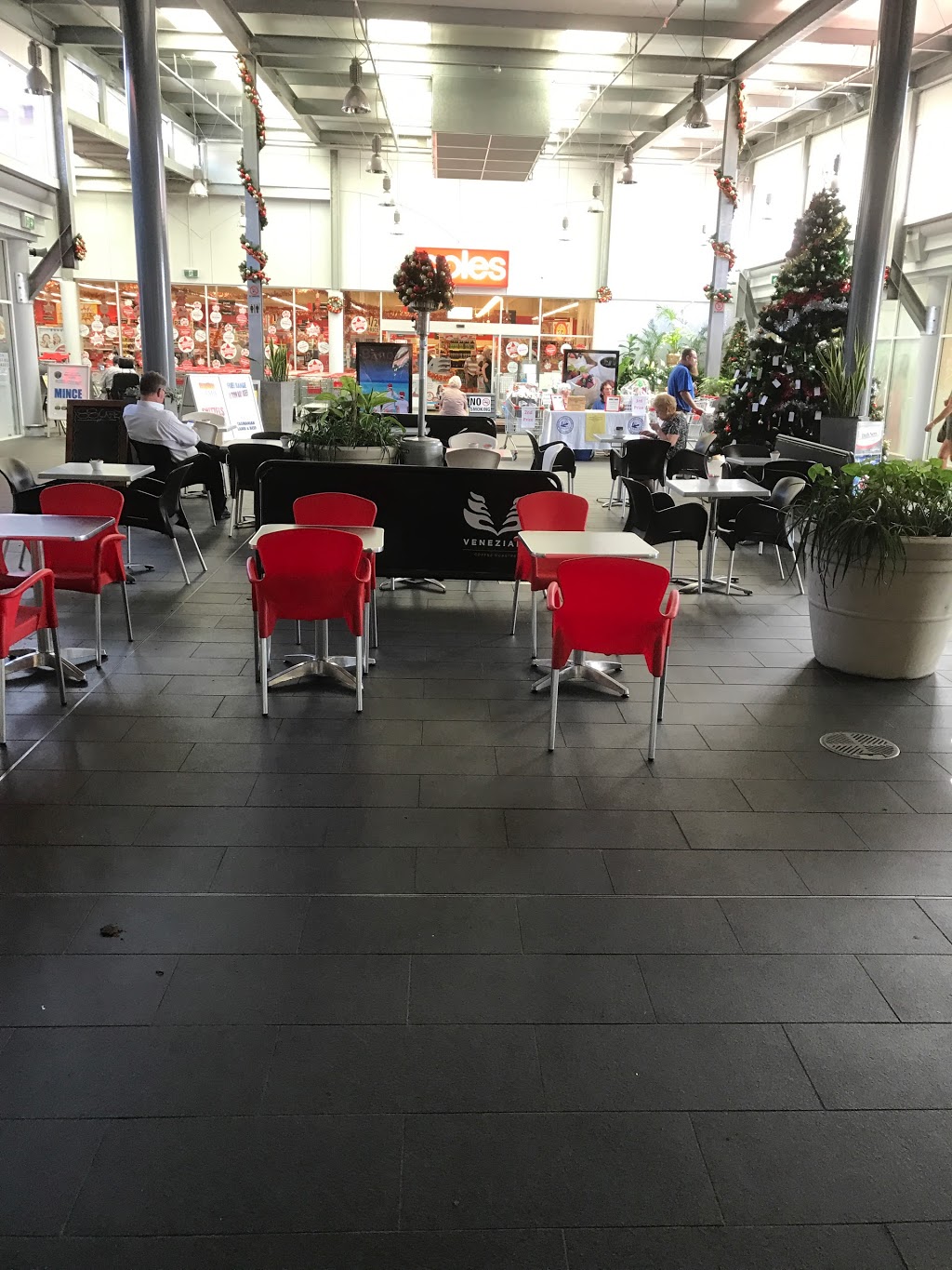 Coles Banora Point | supermarket | Banora Shopping Village Medical Centre, Darlington Dr, Banora Point NSW 2486, Australia | 0755234975 OR +61 7 5523 4975