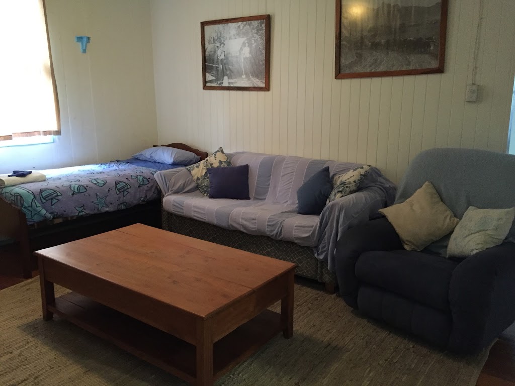 Samford Cottage Accommodation | lodging | 4 Main St, Samford QLD 4500, Australia | 0447004992 OR +61 447 004 992