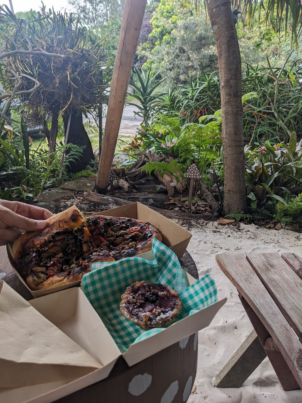 MushBun | 4 Ocean Ave, New Brighton NSW 2483, Australia | Phone: 0423 710 038