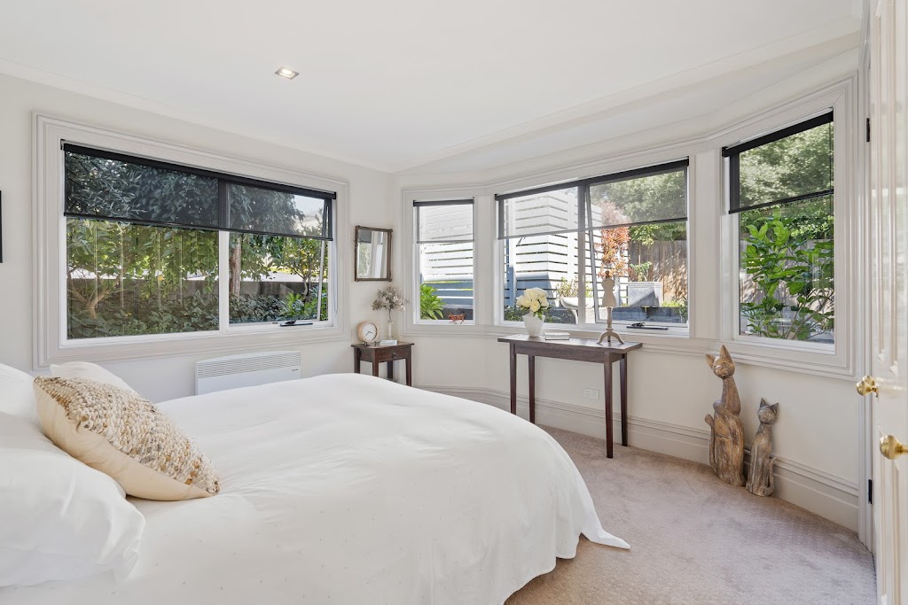 "Casa Con Vista" Luxury Waterfront Home, Sleeps 10 | 199A Tranmere Rd, Tranmere TAS 7018, Australia | Phone: (03) 6146 4402