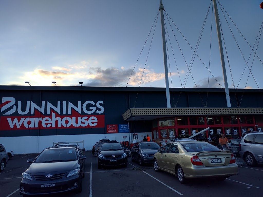 Bunnings Bonnyrigg (1-9 Bonnyrigg Ave) Opening Hours