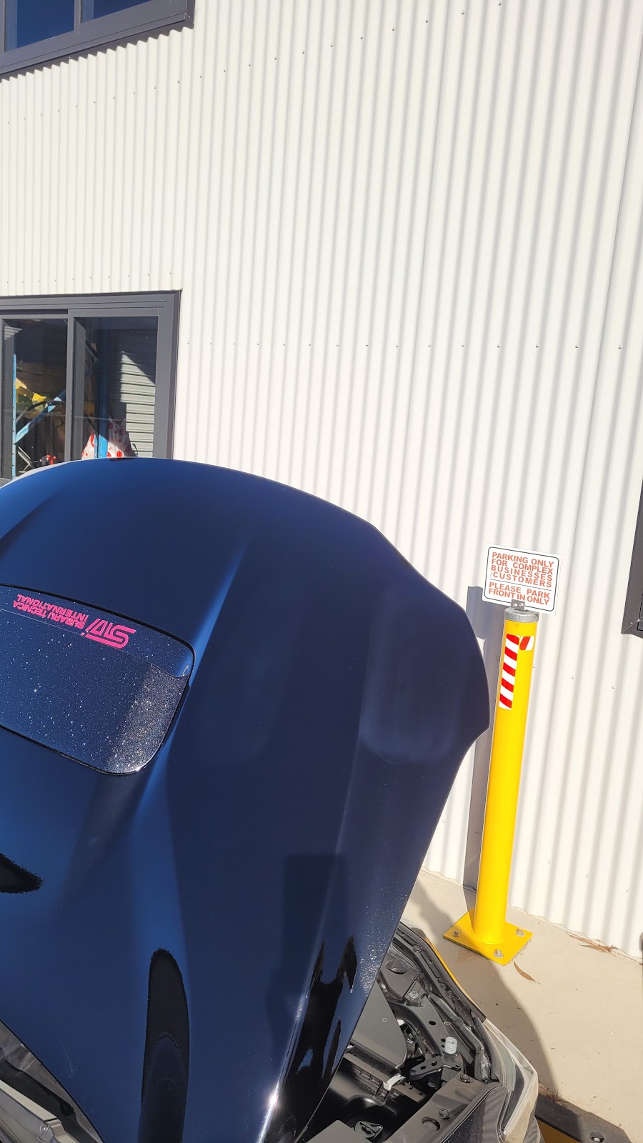 Arizona Smash Repairs | 8/15 Arizona Rd, Charmhaven NSW 2263, Australia | Phone: (02) 4392 3377