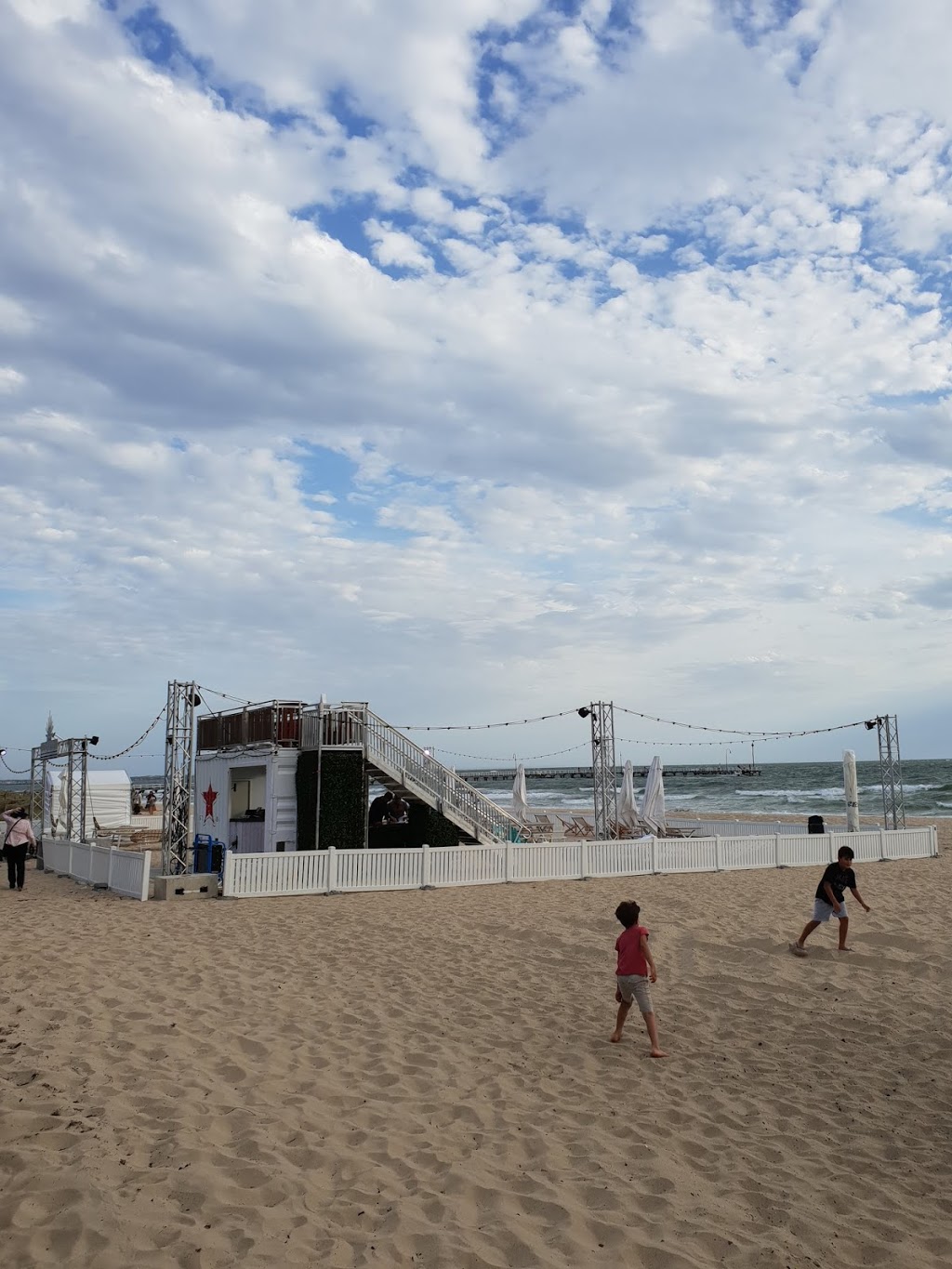 Beach Club | bar | Beach St, Port Melbourne VIC 3207, Australia | 0398100058 OR +61 3 9810 0058