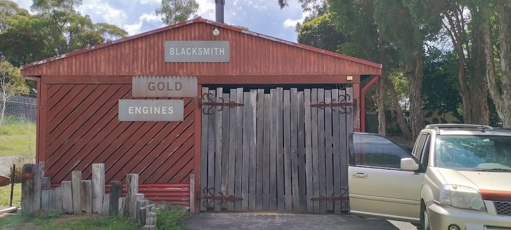 D.A.S. Blacksmith |  | 2415 Warburton Hwy, Yarra Junction VIC 3797, Australia | 0423948620 OR +61 423 948 620