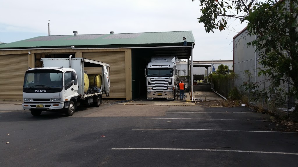 King of the Road Truck Wash Central Coast | parking | 502 Scenic Dr, Doyalson NSW 2262, Australia | 0412282442 OR +61 412 282 442