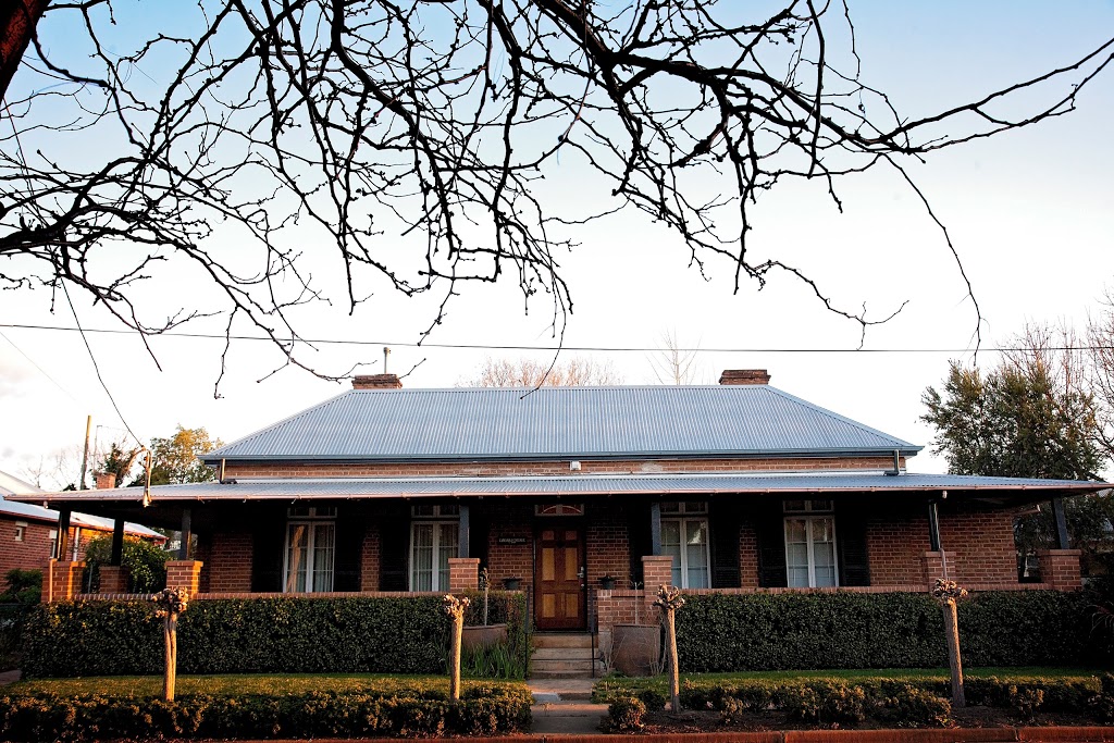 Stay on the Park Mudgee | 27 & 29 Short St, Mudgee NSW 2850, Australia | Phone: 0428 482 198