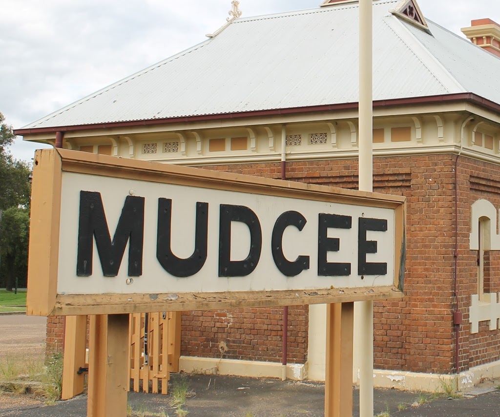 Art and Crafts Mudgee | store | Mudgee Railway Station, Cnr Church &, Inglis St, Mudgee NSW 2850, Australia | 0263722822 OR +61 2 6372 2822