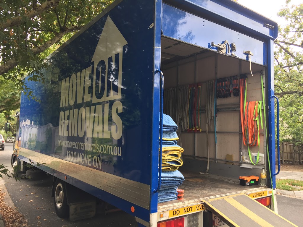 Move On Removals | moving company | 13 Penton Way, Point Cook VIC 3030, Australia | 0396363299 OR +61 3 9636 3299