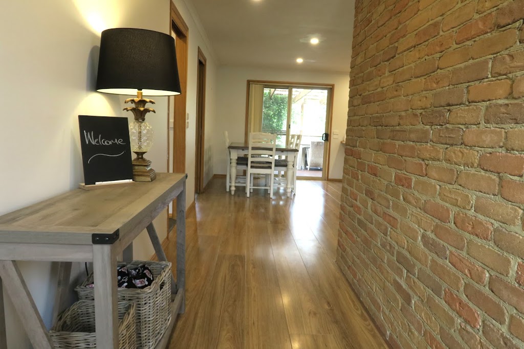 Bridgecroft Bungalow - room for family and pets | 32 Franklin St, Richmond TAS 7025, Australia | Phone: 0439 481 293