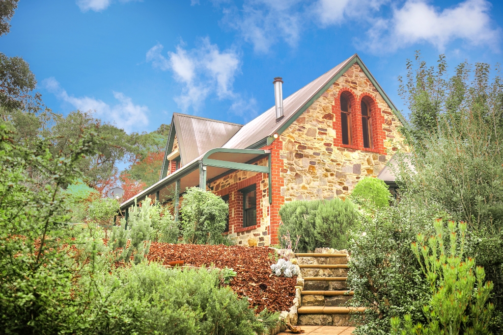 Chapel Cottage | lodging | 138 Mount Barker Rd, Stirling SA 5152, Australia | 0419826266 OR +61 419 826 266
