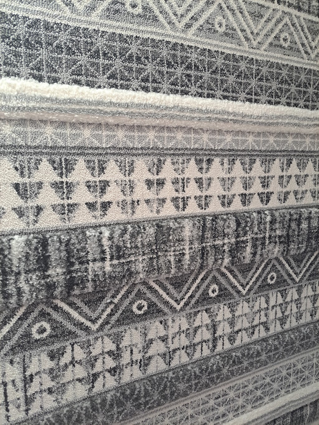 Ideal Rugs | 149a Cobra St, Dubbo NSW 2830, Australia | Phone: (02) 6884 9993