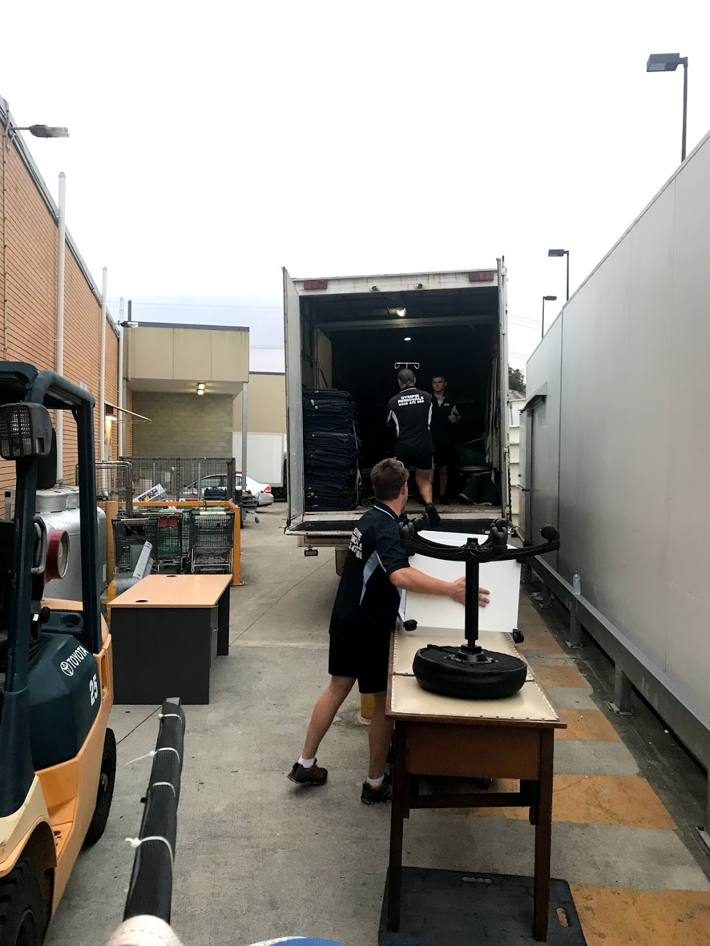 Gympie Removals | moving company | 2 Dennis Little Dr, Glanmire QLD 4570, Australia | 0428475888 OR +61 428 475 888