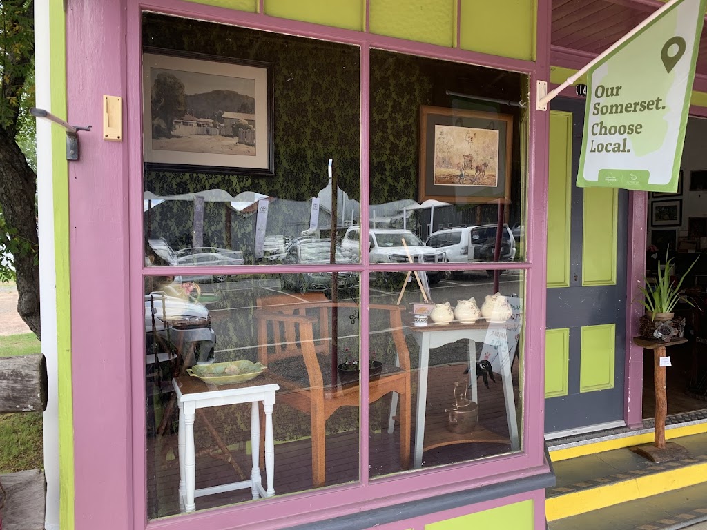 Old School - Antiques and Vintage | 14 Fulham St, Toogoolawah QLD 4313, Australia | Phone: 0438 907 181
