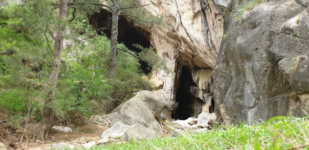 Fig Tree Cave | Caves Track, Wombeyan Caves NSW 2580, Australia | Phone: (02) 4843 5976