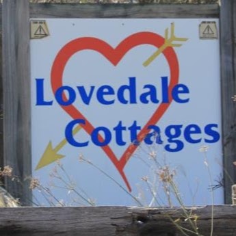 Lovedale Cottages | 77 Brickmans Ln, Lovedale NSW 2325, Australia | Phone: 0409 246 661