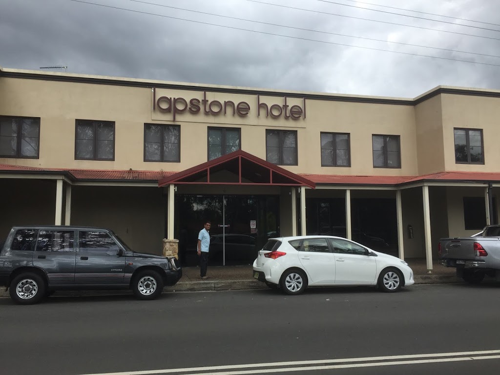 Lapstone Hotel | bar | 15 Great Western Hwy, Blaxland NSW 2774, Australia | 0247391266 OR +61 2 4739 1266
