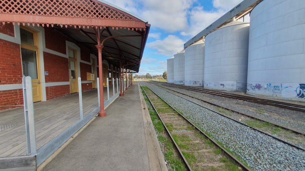 Yarrawonga Railway Station | Lott St, Yarrawonga VIC 3730, Australia | Phone: 0428 431 124