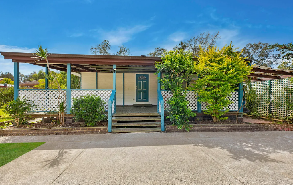Dawn To Dusk River Retreat | 230 Dora St, Dora Creek NSW 2264, Australia | Phone: 1300 737 045