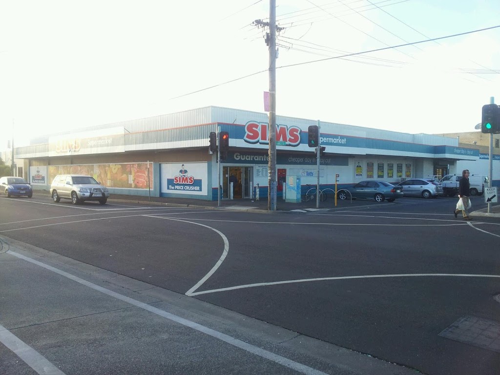 SIMS IGA West Footscray | supermarket | 511 Barkly St, West Footscray VIC 3012, Australia | 0396872117 OR +61 3 9687 2117