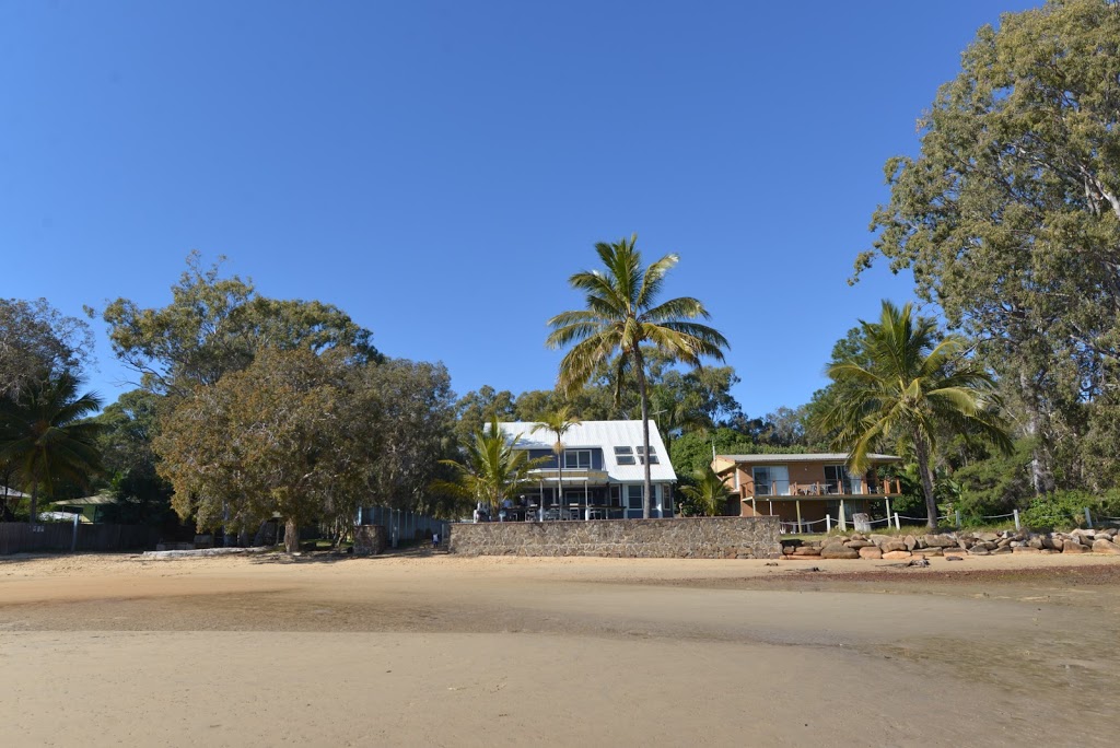 Villa Macleay | lodging | 3 Coondooroopa Dr, MacLeay Island QLD 4184, Australia | 0437100808 OR +61 437 100 808