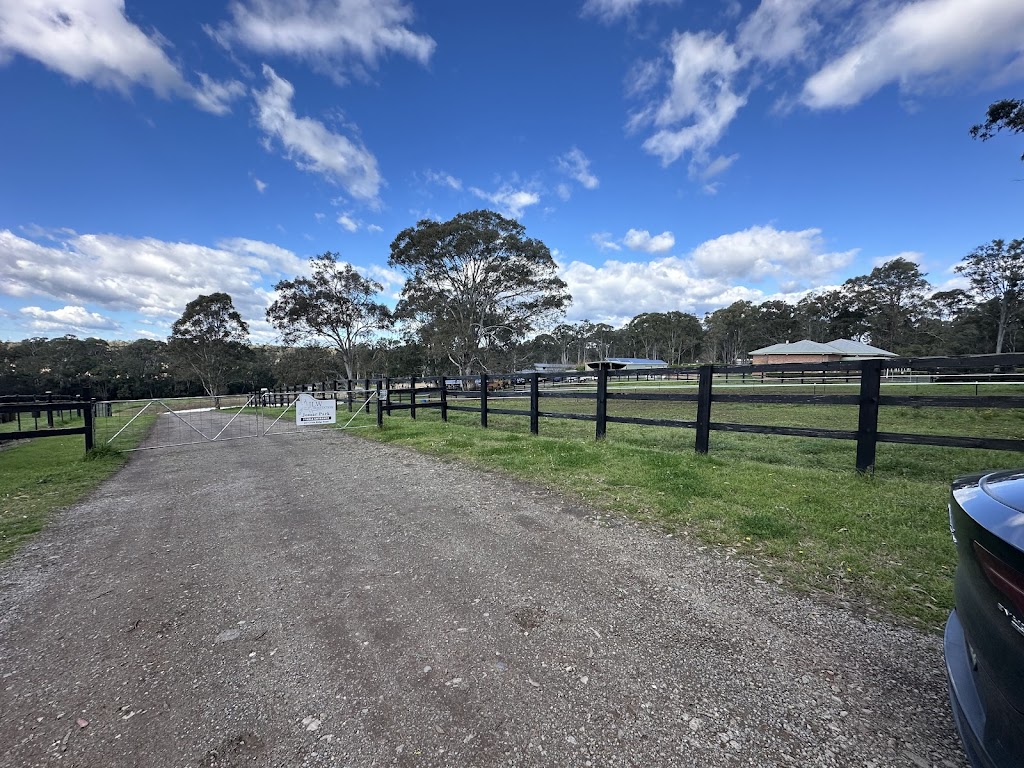 JLW Equitation | 247 Creek Ridge Rd, Glossodia NSW 2756, Australia | Phone: 0403 841 053