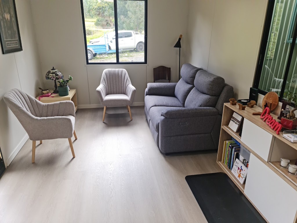 Living Well Regardless | 5 Valley View Dr, Meringandan West QLD 4352, Australia | Phone: 0427 150 445