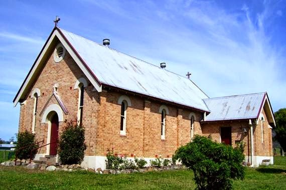 Sacred Heart Summer Hill Church | church | 506 Summerhill Rd, Summer Hill via Vacy NSW 2421, Australia | 0249921477 OR +61 2 4992 1477