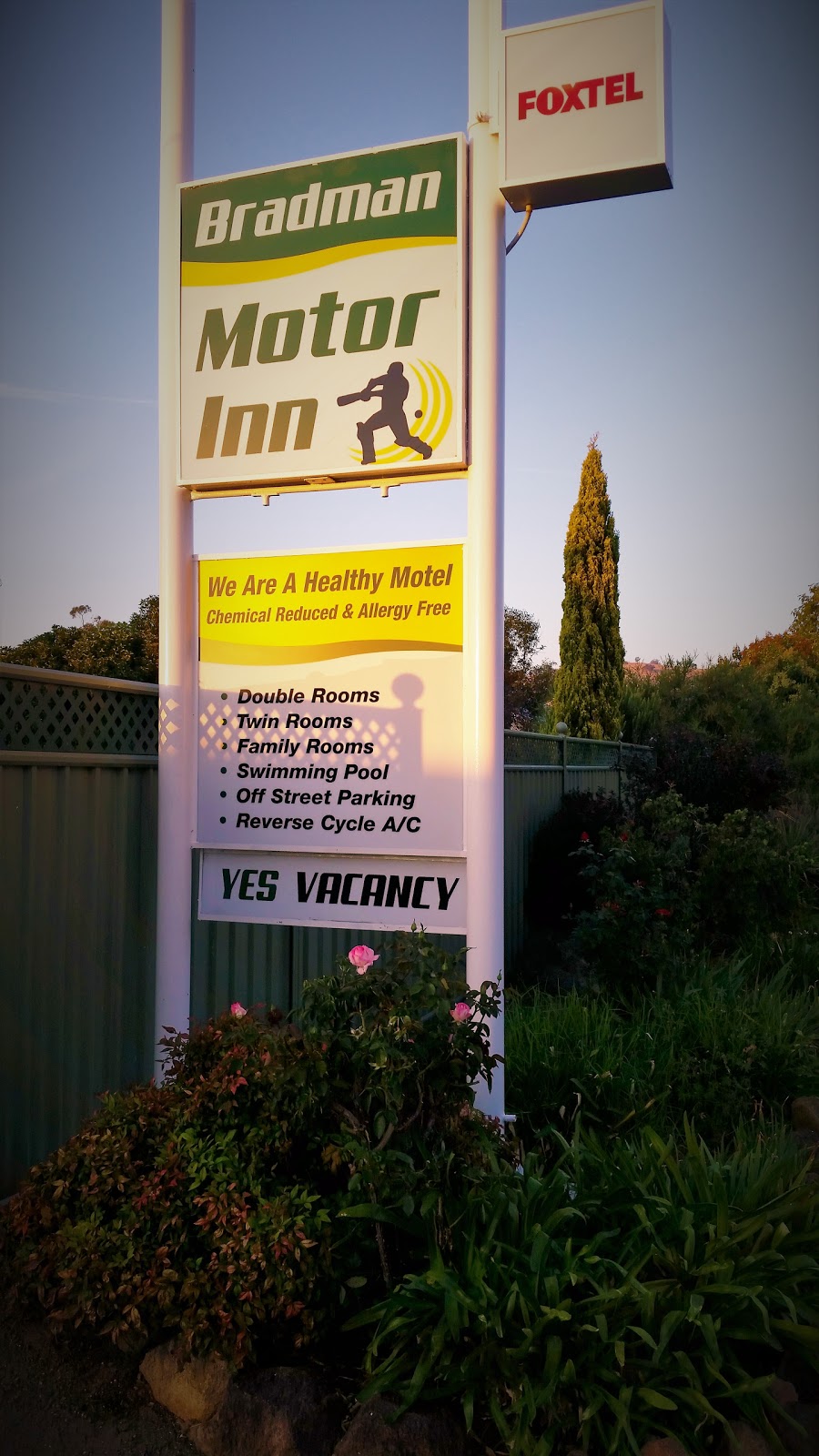 Bradman Motor Inn | lodging | 196 Sutton St, Cootamundra NSW 2590, Australia | 0269422288 OR +61 2 6942 2288