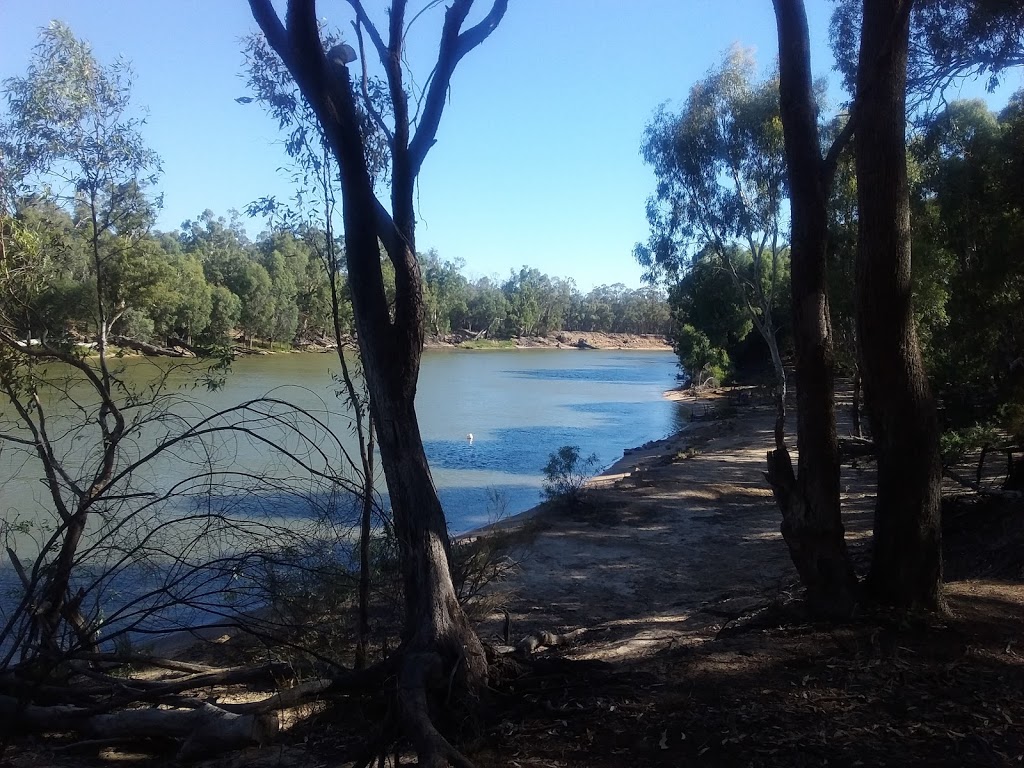 Sharp Bend Near Cemetery | park | Murray River, Moama NSW 2731, Australia