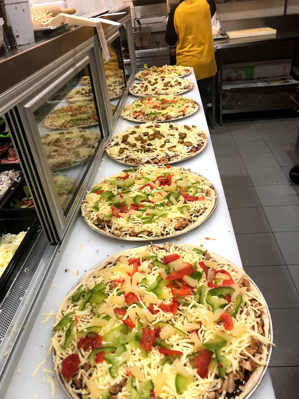 Megabites Pizza | 35 Mount Druitt Road, Mount Druitt, Sydney NSW 2770, Australia | Phone: (02) 9864 5411