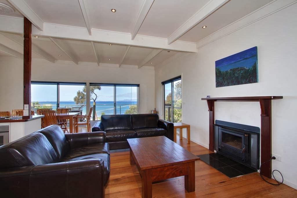 Walkerville Beach House Rental | 12 Waratah St, Walkerville VIC 3959, Australia | Phone: (03) 9500 1817