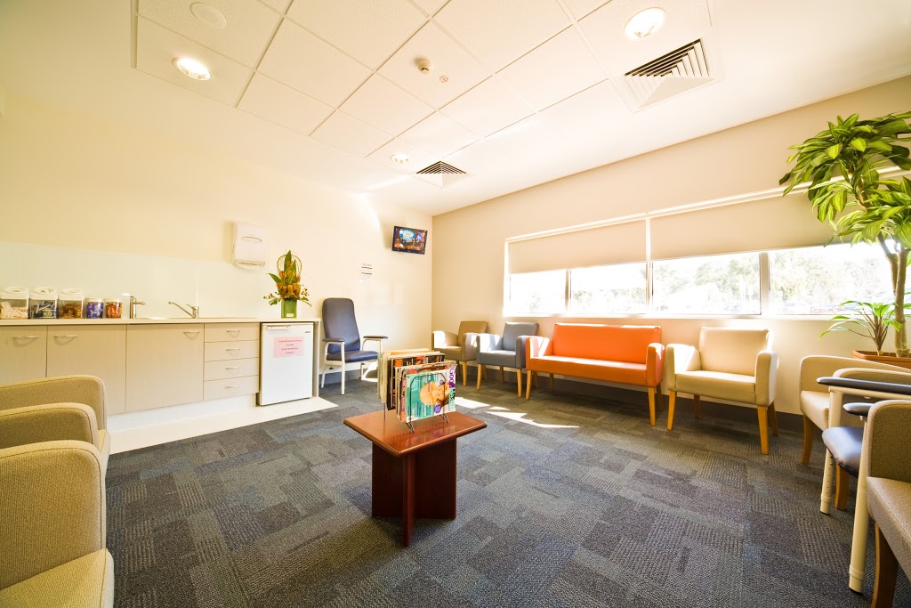 Albury Wodonga Private Hospital | hospital | 1125 Pemberton St, West Albury NSW 2640, Australia | 0260411411 OR +61 2 6041 1411