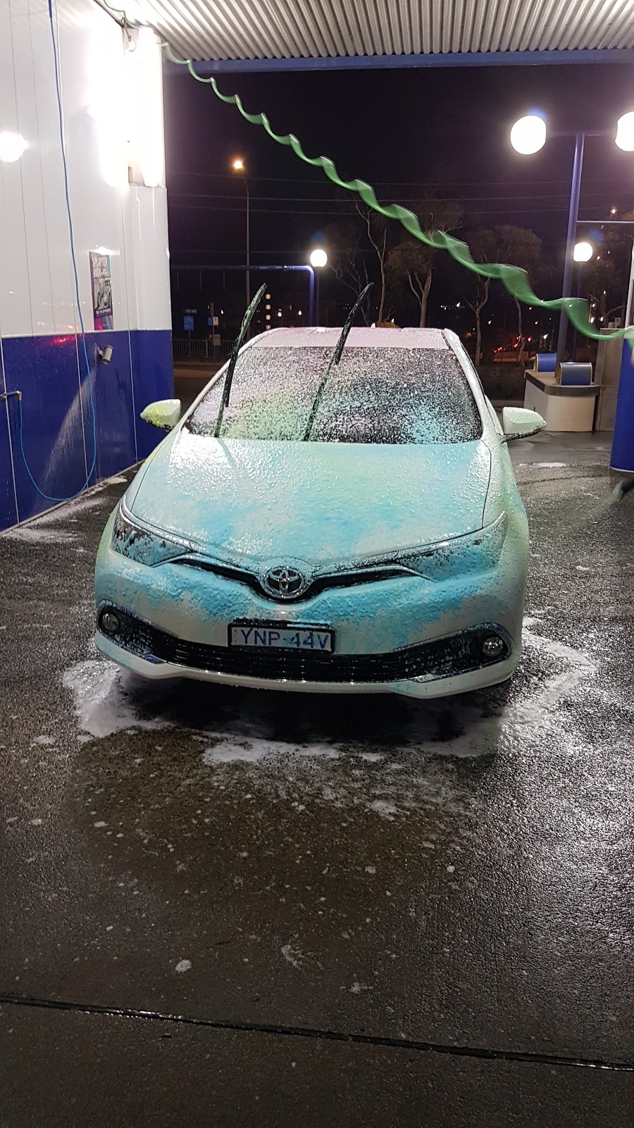 Classic Car Wash | car wash | 101 Lathlain St, Belconnen ACT 2617, Australia | 0262517777 OR +61 2 6251 7777