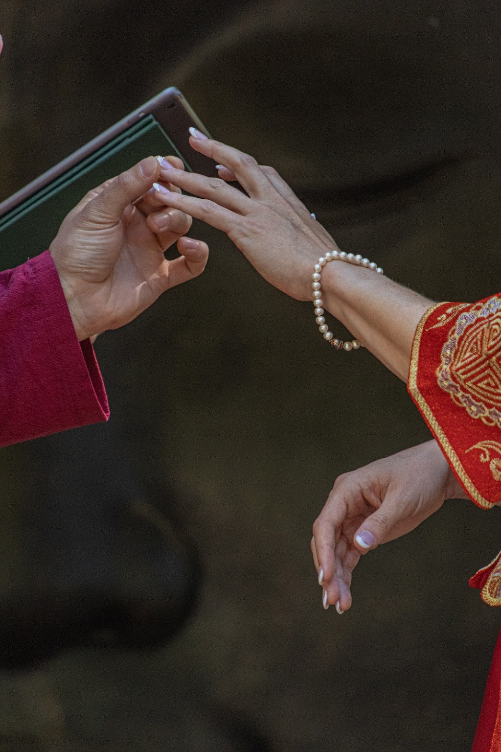 Groovy Kind of Love Celebrant | Brennan Rd, Hampton QLD 4352, Australia | Phone: 0427 260 867