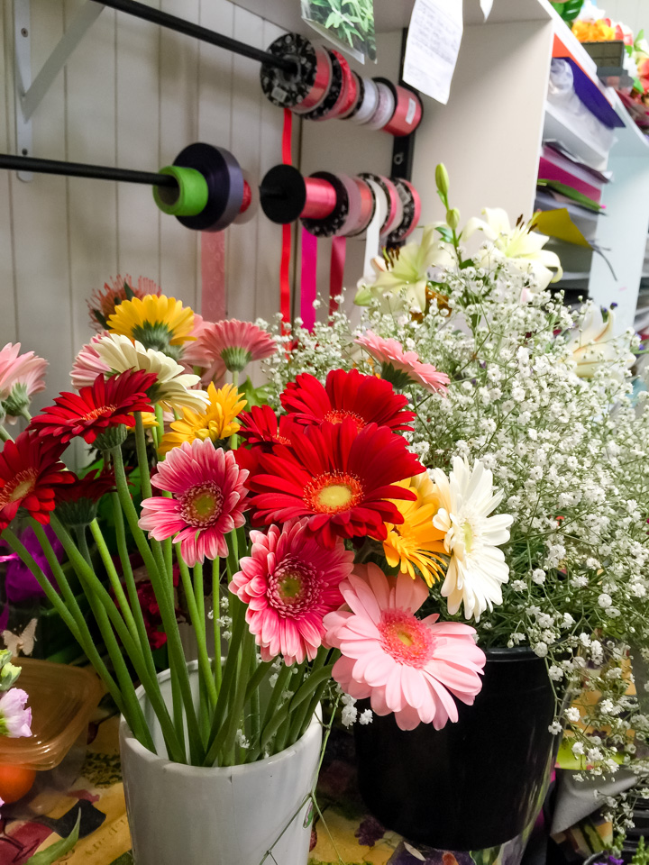 Aussie World Flowers | florist | 1 Downunder Drive, Palmview QLD 4553, Australia | 0754396396 OR +61 7 5439 6396