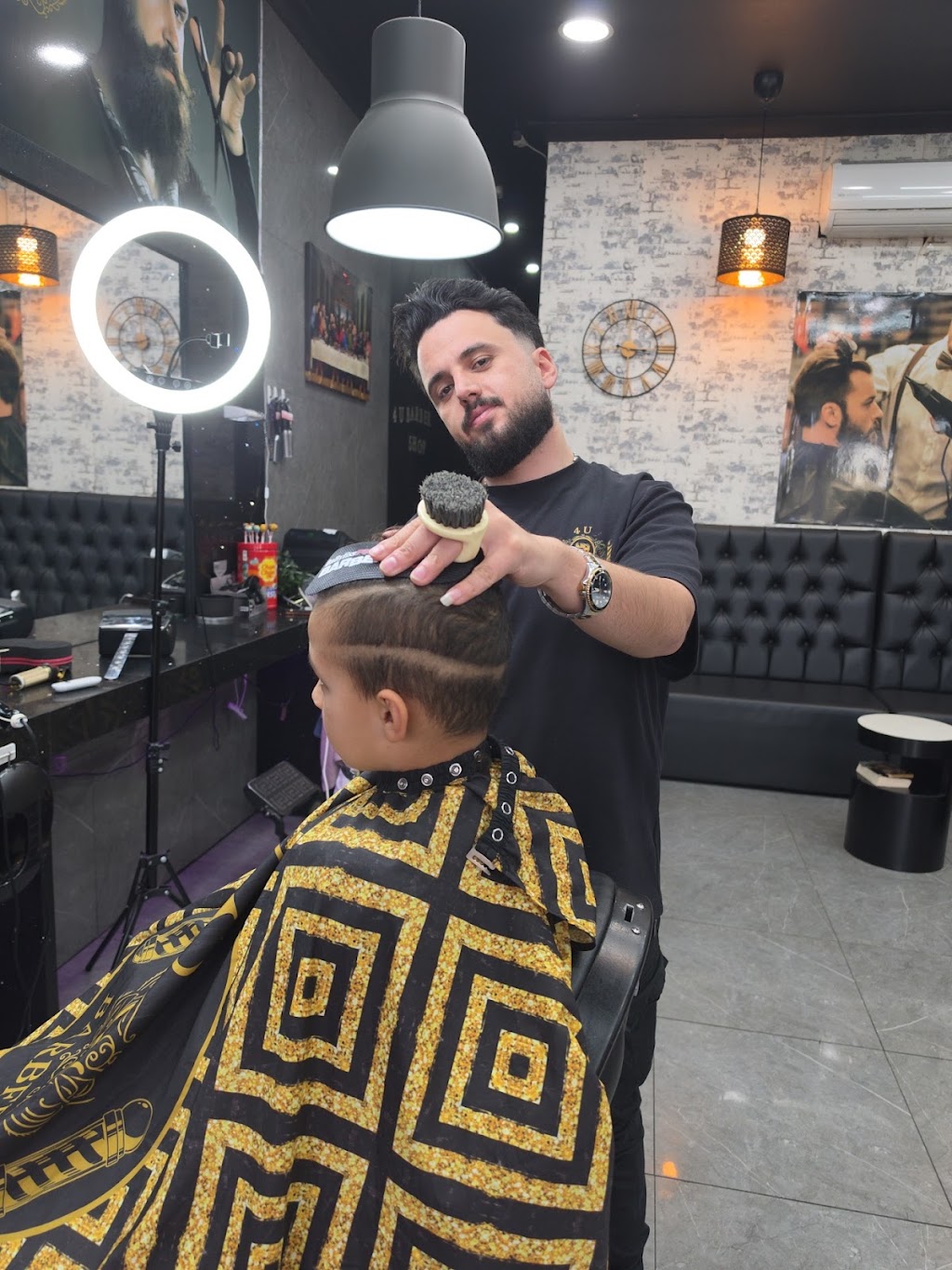 4 U Barber Shop | 6/30 Day St, Colyton NSW 2760, Australia | Phone: 0451 888 177