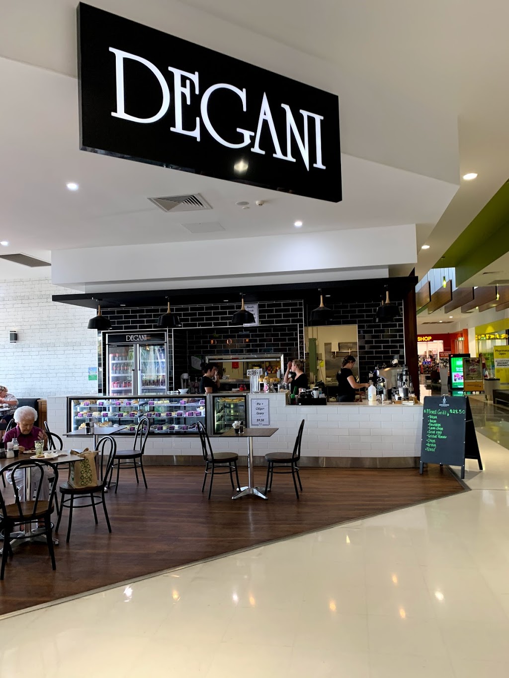 Deganis | shopping mall | 139-145 Derby St, Allenstown QLD 4700, Australia | 0431232614 OR +61 431 232 614