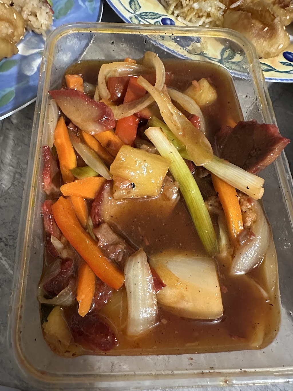 Plainland Golden Lor | 8 Echidna Pl, Plainland QLD 4341, Australia | Phone: (07) 5465 6467