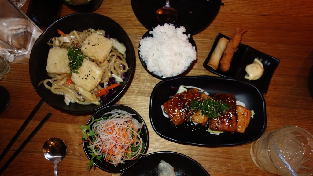 Asian StrEat Emerald Beach | 101 Fiddaman Rd, Emerald Beach NSW 2456, Australia | Phone: 0401 849 398