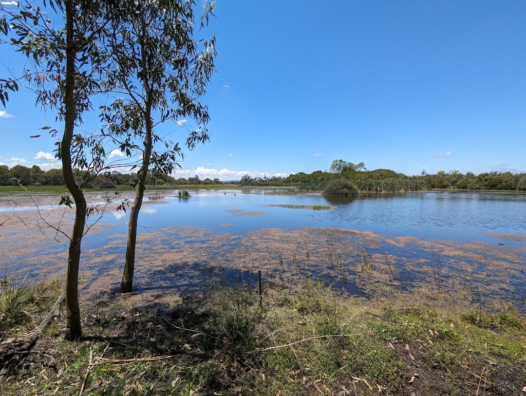 Lake Elijah | Lucas Ln, Lucas VIC 3350, Australia | Phone: 0412 886 039